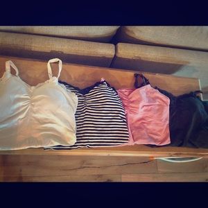 Jessica Simpson nursing tanks!